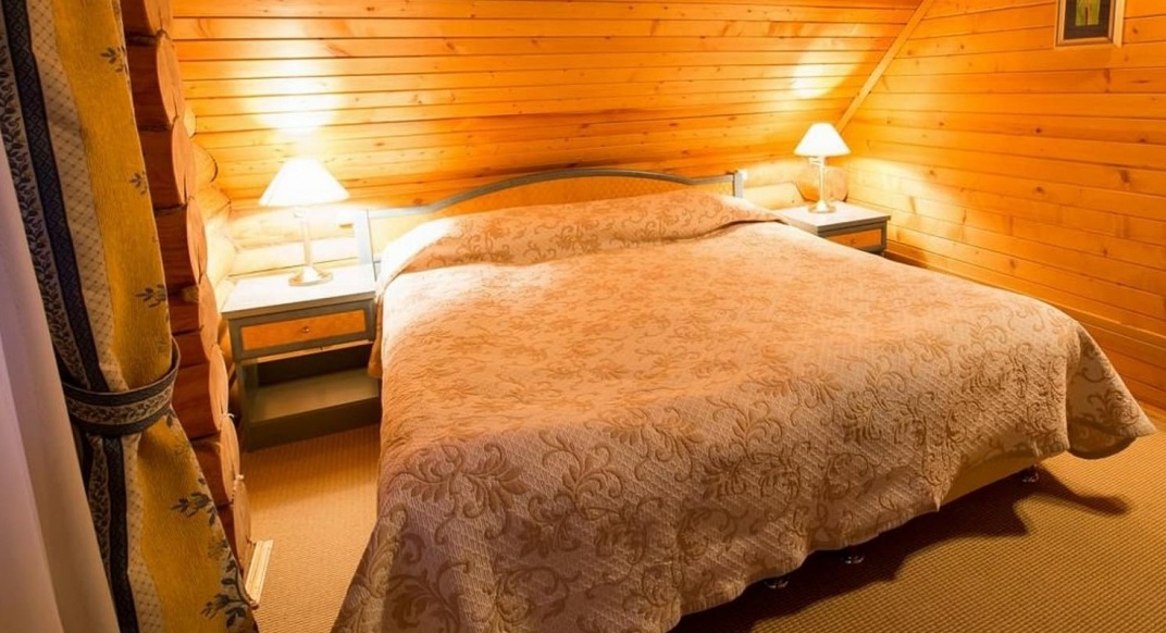 Дачный отель «Истра Holiday» Московская область Коттеджс с тремя спальнями и мини-кухней